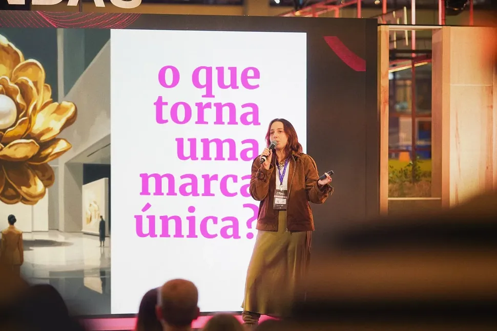 Palestra sobre o que torna uma marca única
